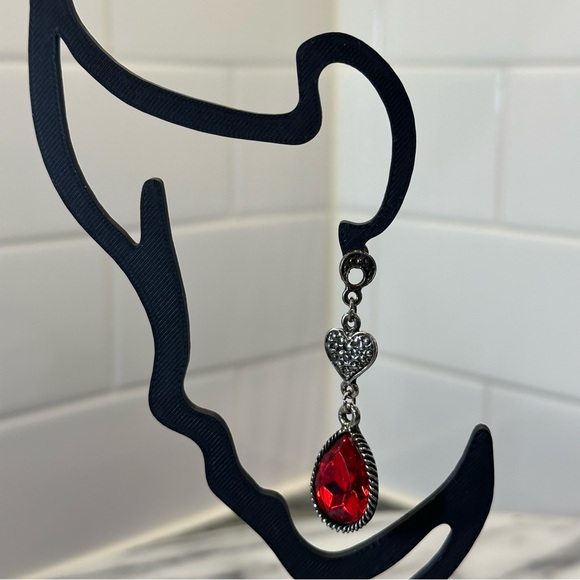 Jewelry - Elegant Red Heart Drop Earrings